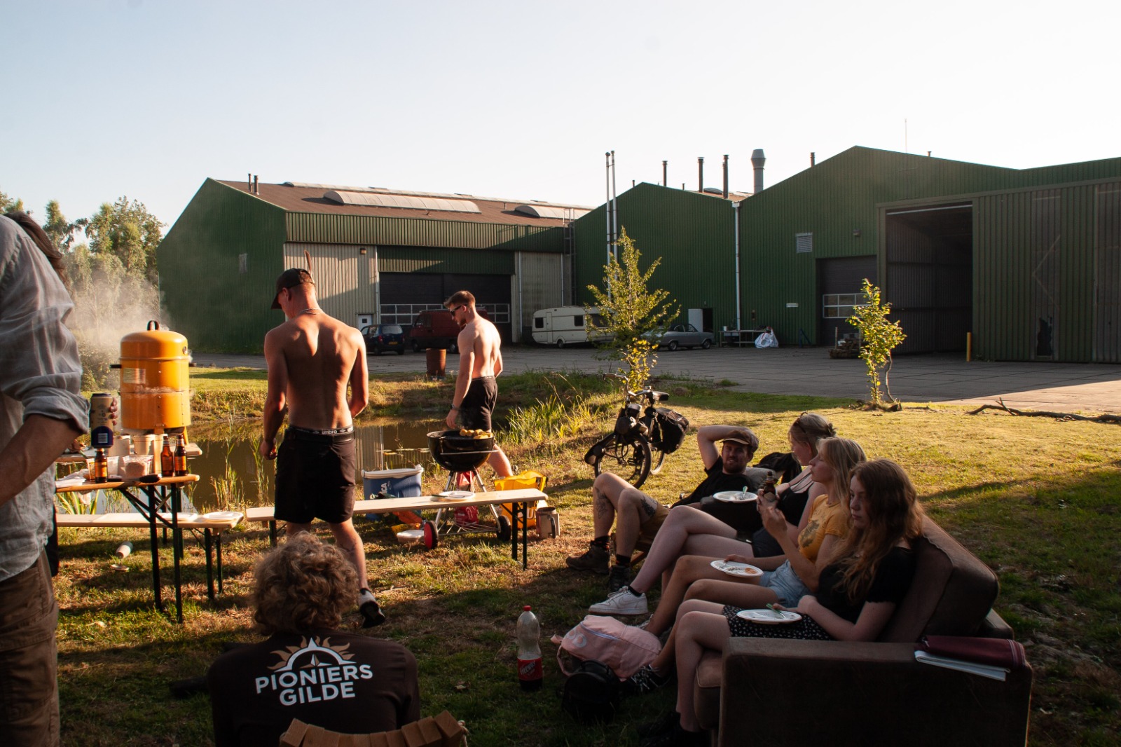 Barbecue bij De Pioniers Gilde Fryslân