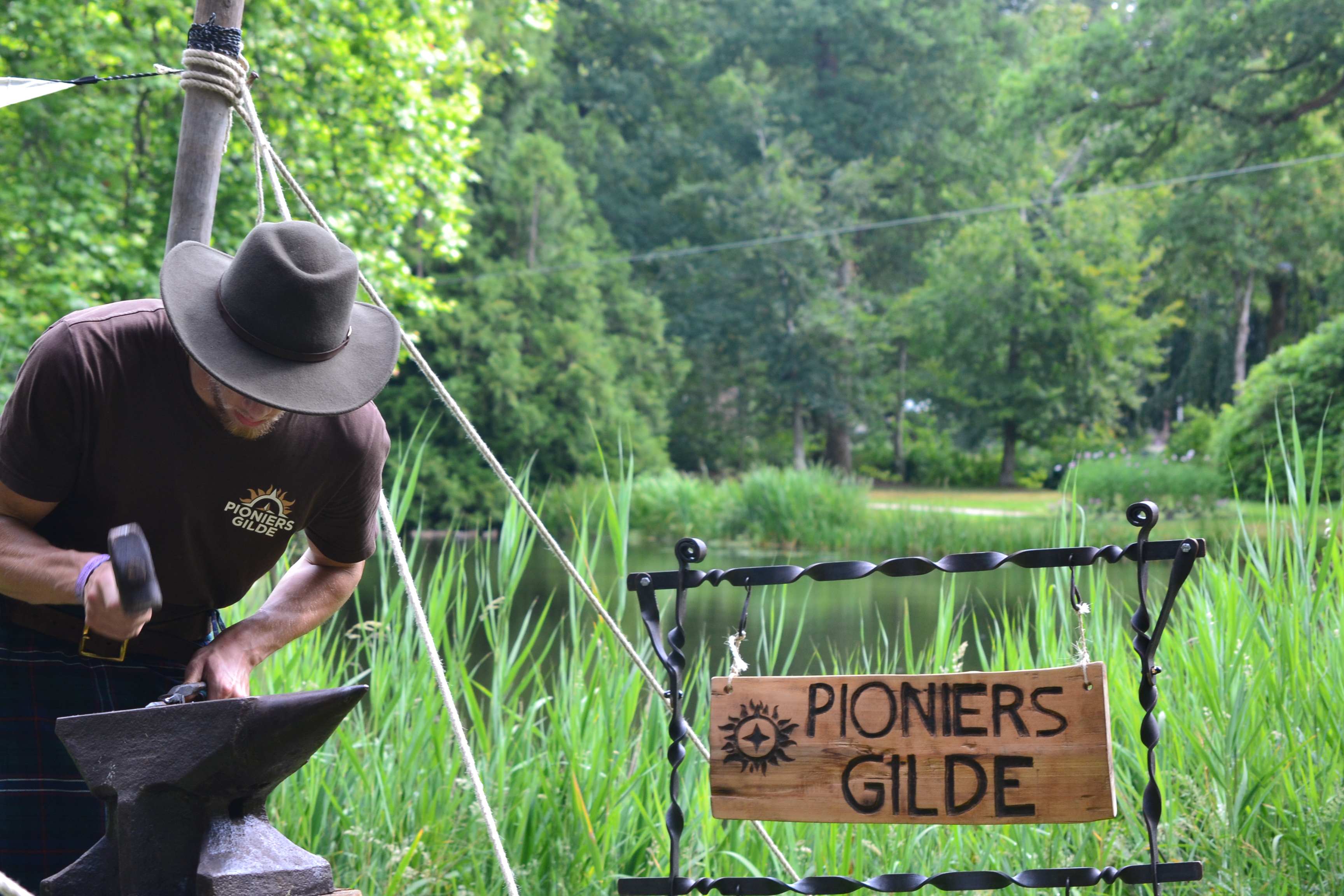 Smeden bij De Pioniers Gilde